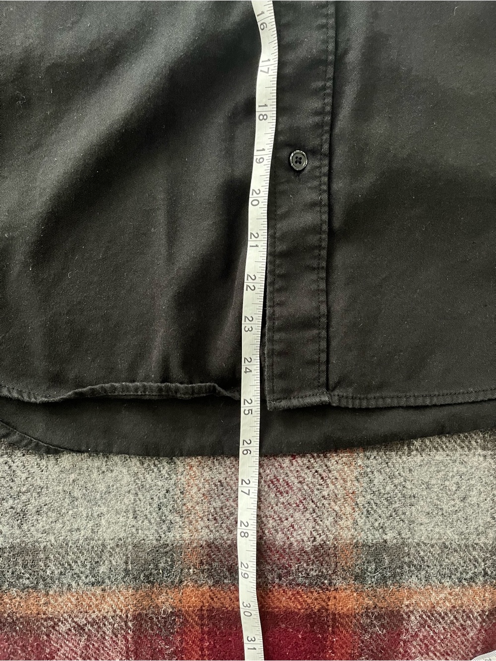Buck Mason Twill one pocket short sleeve shirt - Picture 5 of 6